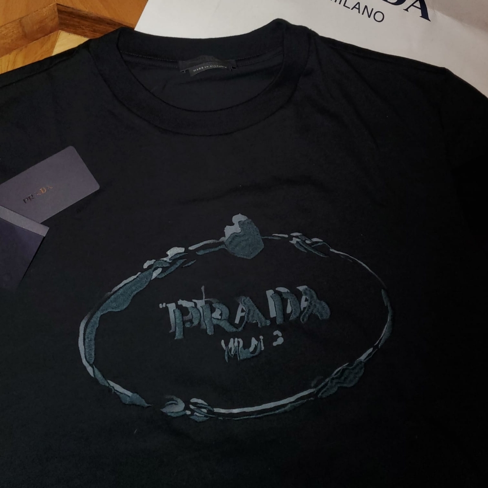 Men's brand new Prada Tshirt